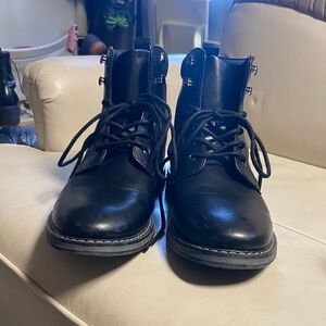 Men's Black Leather Boots size 8